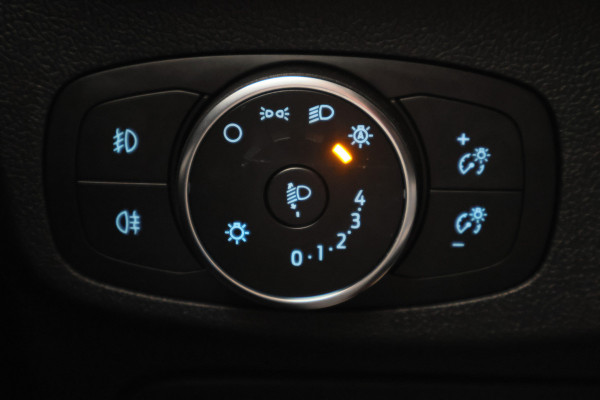 Ford FOCUS Wagon 1.0 EcoBoost Titanium Business