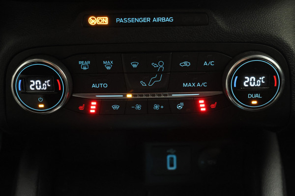 Ford FOCUS Wagon 1.0 EcoBoost Titanium Business