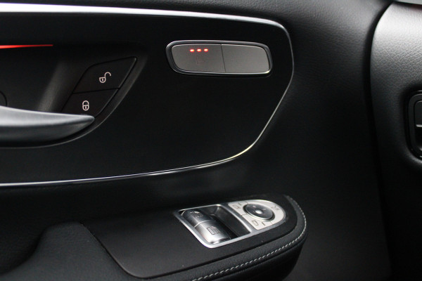 Mercedes-Benz Eqv 300 L2 90kWh 7 Zits - 2x Schuif - 360 Camera - Multibeam - ACC - Stoelverwarming - Elektrische Deuren - Rijklaar