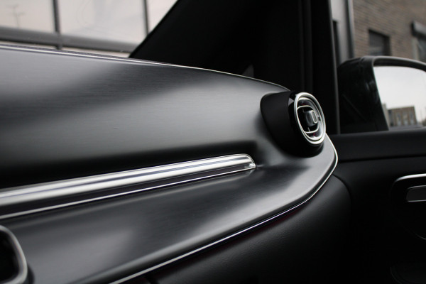 Mercedes-Benz Eqv 300 L2 90kWh 7 Zits - 2x Schuif - 360 Camera - Multibeam - ACC - Stoelverwarming - Elektrische Deuren - Rijklaar