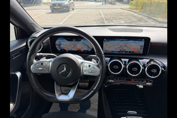 Mercedes-Benz A-Klasse 200 AMG PDC+CAM/LEER/NAVI/AMG18/PANO