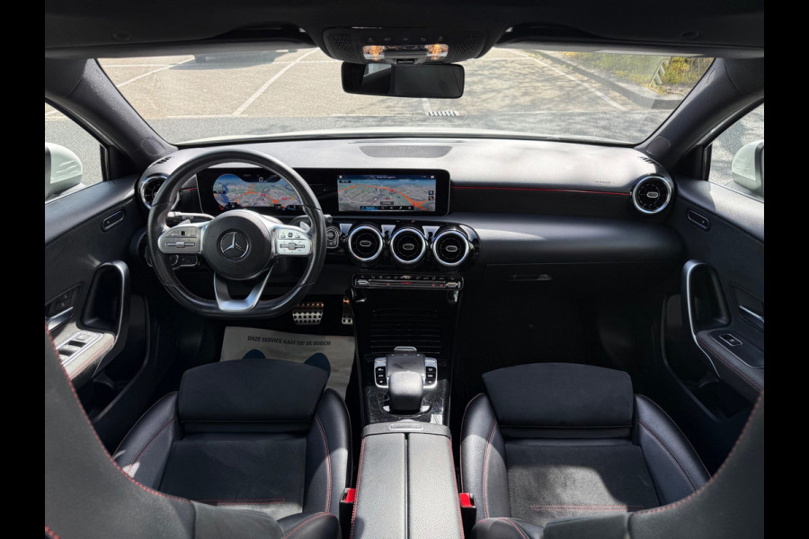 Mercedes-Benz A-Klasse 200 AMG PDC+CAM/LEER/NAVI/AMG18/PANO