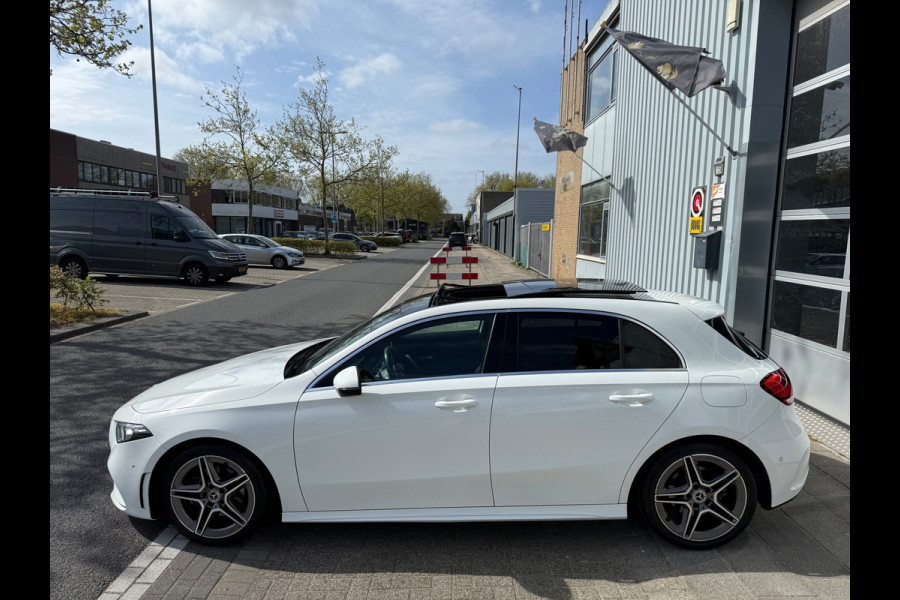 Mercedes-Benz A-Klasse 200 AMG PDC+CAM/LEER/NAVI/AMG18/PANO