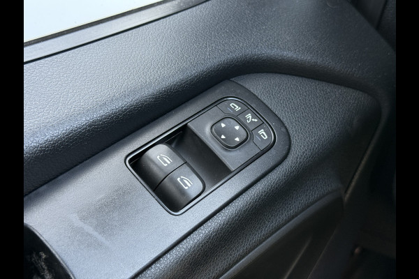 Mercedes-Benz Sprinter 317 1.9 CDI Automaat L3H2 Trekhaak 3.5t Climate Control Cruise Control Carplay Camera