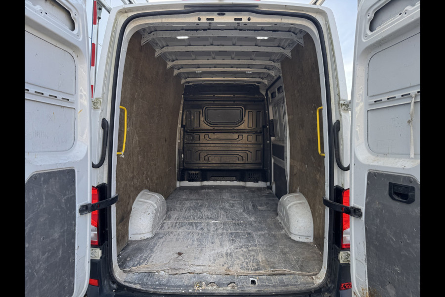 Volkswagen Crafter 2.0 TDI 140 PK Imperiaal Glasresteel Glastransporter L3H3 Camera Carplay Airco Cruise control Glaszetter