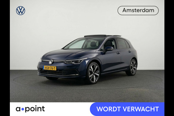Volkswagen Golf 1.5 eHybrid Life Edition 204 pk Automaat (DSG) | Verlengde garantie | Navigatie via App | Panoramadak | Parkeersensoren (Park assist) | Achteruitrijcamera |