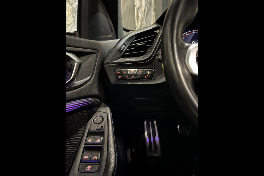 BMW 1-serie 118i M Sport|PANO|135M Pack|VIRTUAL|SFEER||BOMVOL