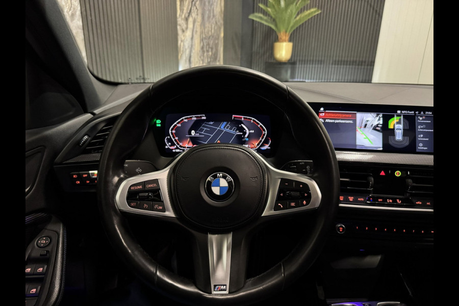 BMW 1-serie 118i M Sport|PANO|135M Pack|VIRTUAL|SFEER||BOMVOL