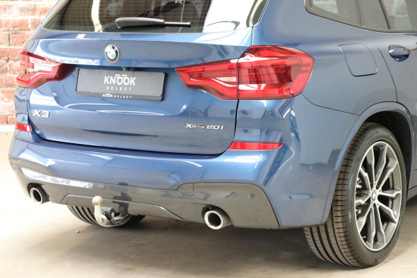 BMW X3 xDrive20i High Executive M Sport Pakket Automaat / Live Cockpit Professional / Driving Assistant Plus / Trekhaak / Adaptieve LED-koplamp / Leder / Hifi / 20 Inch / Stoelverwarming / Achteruitrijcamera / Extra Getint Glas / Shadow Line / DAB / Geluidsisolerende Ruiten