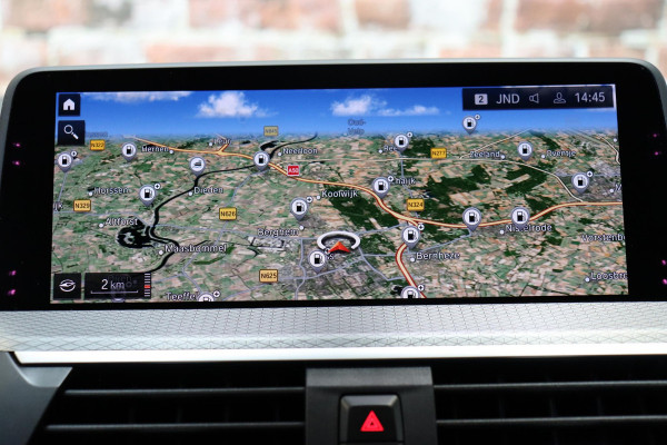 BMW X3 xDrive20i High Executive M Sport Pakket Automaat / Live Cockpit Professional / Driving Assistant Plus / Trekhaak / Adaptieve LED-koplamp / Leder / Hifi / 20 Inch / Stoelverwarming / Achteruitrijcamera / Extra Getint Glas / Shadow Line / DAB / Geluidsisolerende Ruiten