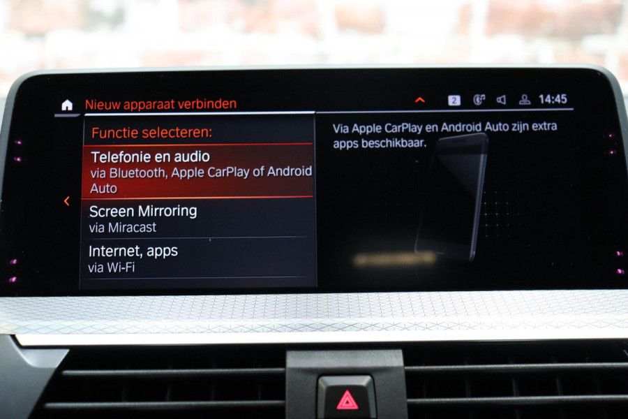 BMW X3 xDrive20i High Executive M Sport Pakket Automaat / Live Cockpit Professional / Driving Assistant Plus / Trekhaak / Adaptieve LED-koplamp / Leder / Hifi / 20 Inch / Stoelverwarming / Achteruitrijcamera / Extra Getint Glas / Shadow Line / DAB / Geluidsisolerende Ruiten