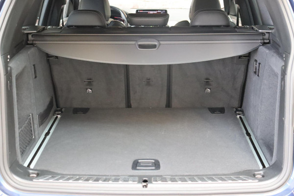 BMW X3 xDrive20i High Executive M Sport Pakket Automaat / Live Cockpit Professional / Driving Assistant Plus / Trekhaak / Adaptieve LED-koplamp / Leder / Hifi / 20 Inch / Stoelverwarming / Achteruitrijcamera / Extra Getint Glas / Shadow Line / DAB / Geluidsisolerende Ruiten