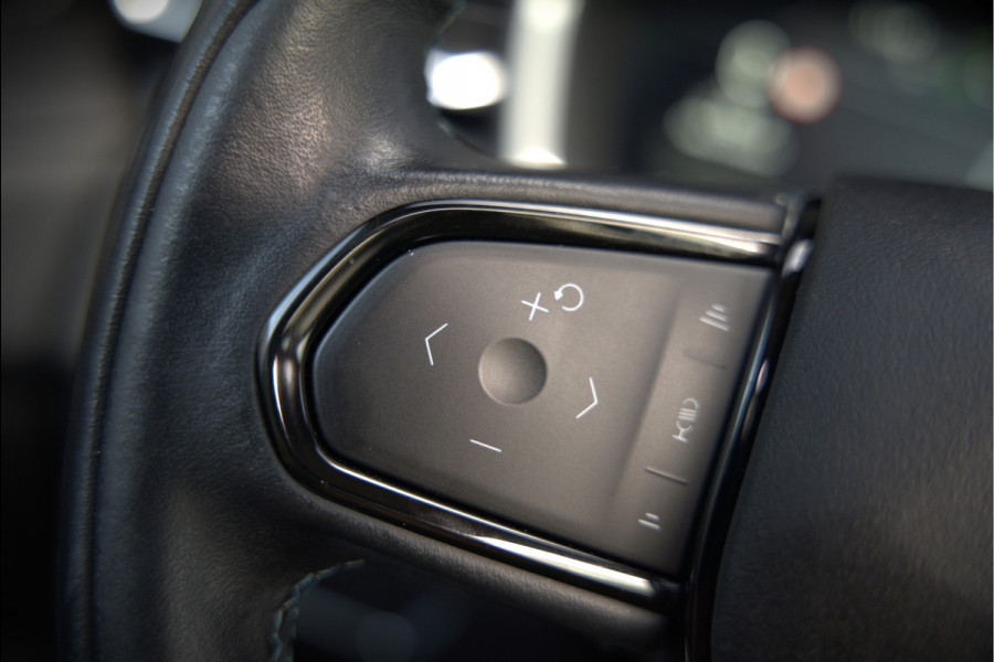 Lynk & Co 01 1.5 | Panoramadak | Stoelverwarming | Keyless | Apple Carplay | Adaptive Cruise Control | Infinity | Navigatie | Camera | Parkeersensoren