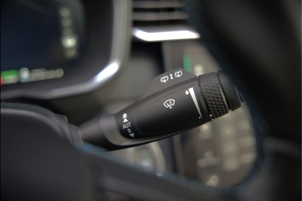 Lynk & Co 01 1.5 | Panoramadak | Stoelverwarming | Keyless | Apple Carplay | Adaptive Cruise Control | Infinity | Navigatie | Camera | Parkeersensoren