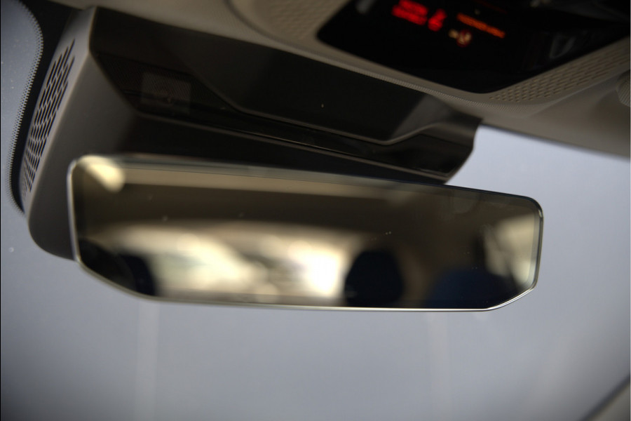 Lynk & Co 01 1.5 | Panoramadak | Stoelverwarming | Keyless | Apple Carplay | Adaptive Cruise Control | Infinity | Navigatie | Camera | Parkeersensoren