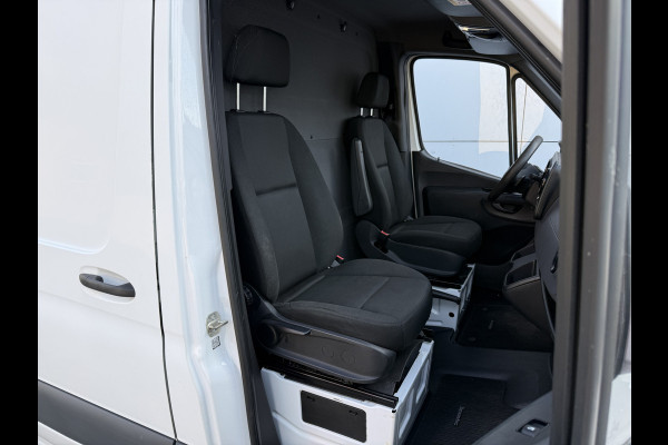 Mercedes-Benz Sprinter 317 1.9 CDI Automaat L3H2 Trekhaak 3.5t Climate Control Cruise Control Carplay Camera
