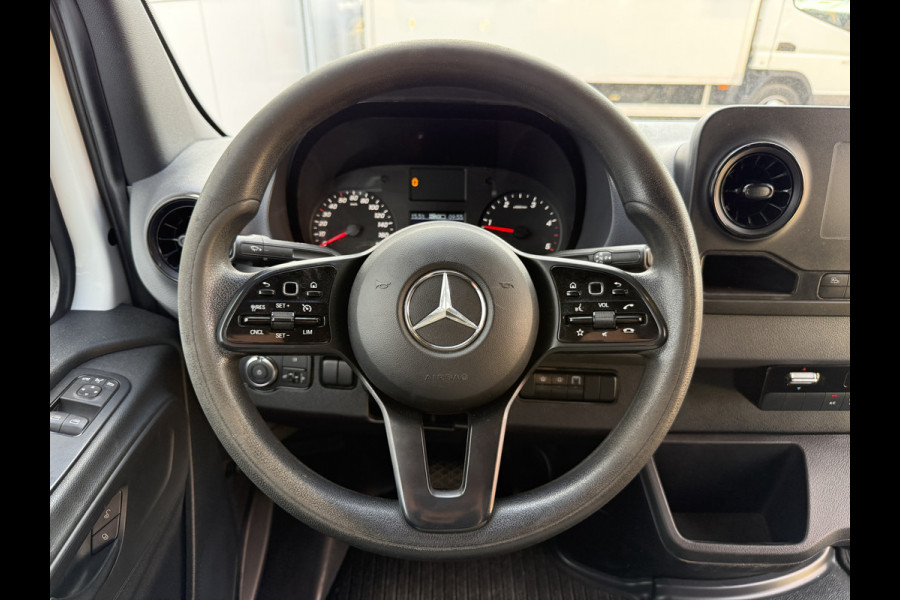 Mercedes-Benz Sprinter 317 1.9 CDI Automaat L3H2 Trekhaak 3.5t Climate Control Cruise Control Carplay Camera