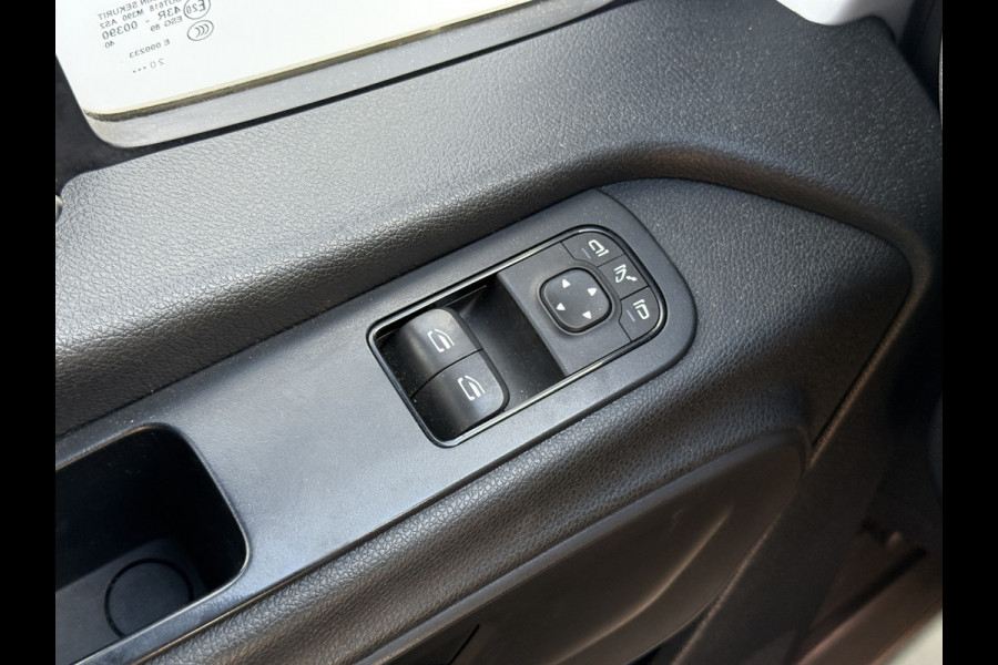 Mercedes-Benz Sprinter 317 1.9 CDI Automaat L3H2 Trekhaak 3.5t Climate Control Cruise Control Carplay Camera