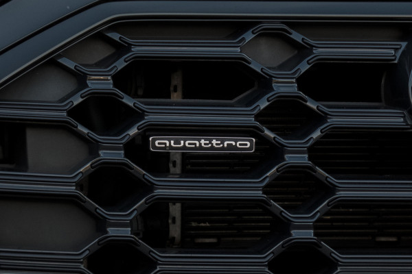 Audi Q5 55 TFSI e quattro Competition | LUCHTVERING | ACC | ELEKTRISCH VERSTELBARE STOELEN | MEMORY | CAMERA