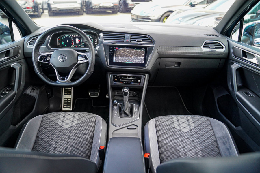 Volkswagen Tiguan 1.5 TSI R-line | FACELIFT Model 2021 | IQ Light | Stuurwielverwarming | 360 Camera| Achterbankverwarming |
