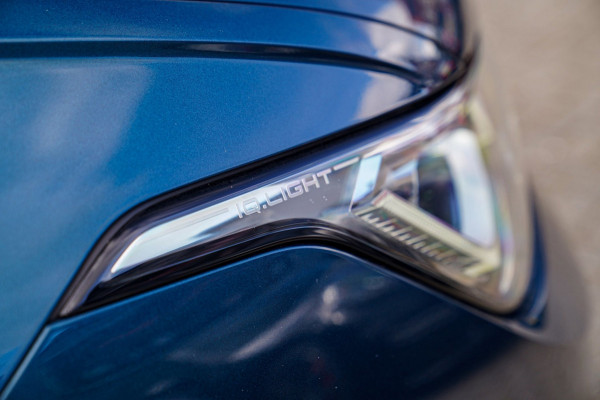 Volkswagen Tiguan 1.5 TSI R-line | FACELIFT Model 2021 | IQ Light | Stuurwielverwarming | 360 Camera| Achterbankverwarming |