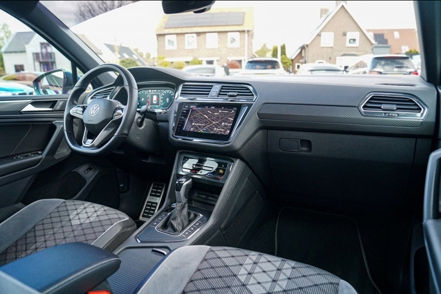 Volkswagen Tiguan 1.5 TSI R-line | FACELIFT Model 2021 | IQ Light | Stuurwielverwarming | 360 Camera| Achterbankverwarming |