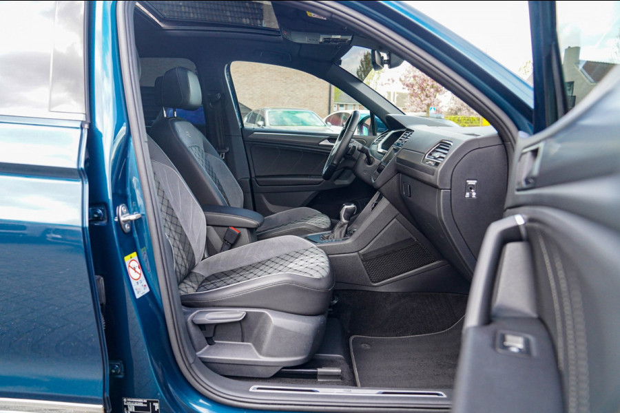 Volkswagen Tiguan 1.5 TSI R-line | FACELIFT Model 2021 | IQ Light | Stuurwielverwarming | 360 Camera| Achterbankverwarming |