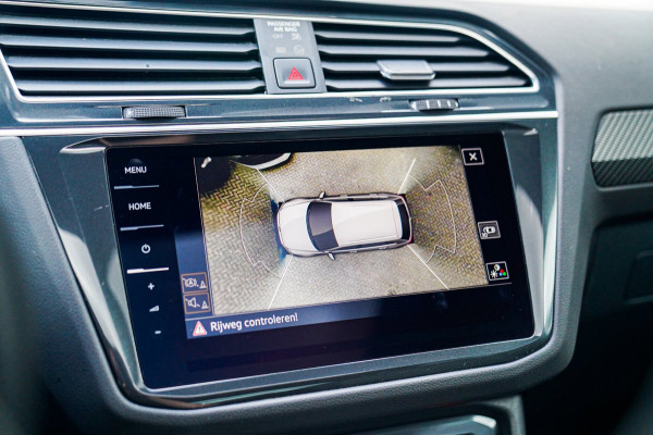 Volkswagen Tiguan 1.5 TSI R-line | FACELIFT Model 2021 | IQ Light | Stuurwielverwarming | 360 Camera| Achterbankverwarming |