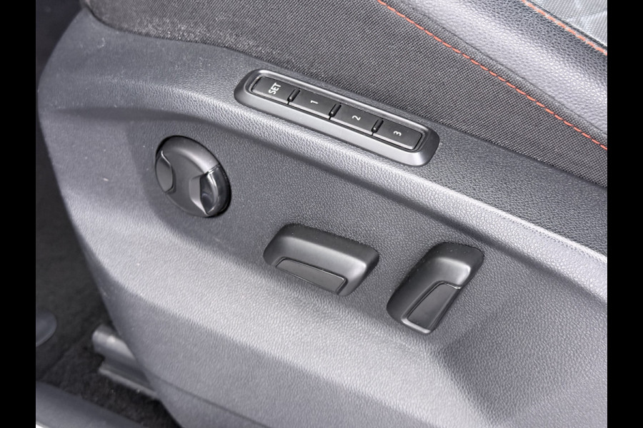 Seat Tarraco 1.5TSI FR Trekhaak Navi Adap.Cruise 360°Camera Elek.Stoel+Memory Ecc Apple Carplay Android Auto Business Intense Licht-/regensensor Lmv Led Isofix DAB Keyless Dodehoek detector Rijstrooksensor 1.800KG Trekgewicht 1e Eigenaar Dealeronderhouden Origineel Nederlandse Auto