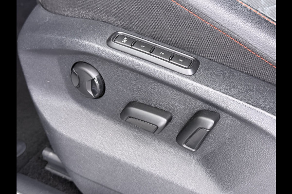 Seat Tarraco 1.5TSI FR Trekhaak Navi Adap.Cruise 360°Camera Elek.Stoel+Memory Ecc Apple Carplay Android Auto Business Intense Licht-/regensensor Lmv Led Isofix DAB Keyless Dodehoek detector Rijstrooksensor 1.800KG Trekgewicht 1e Eigenaar Dealeronderhouden Origineel Nederlandse Auto