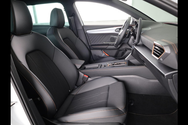 CUPRA Leon Sportstourer 1.5 TSI e-Hybrid Business 204PK | Panoramadak | Sennheiser | 19 Inch | Achteruitrijcamera |