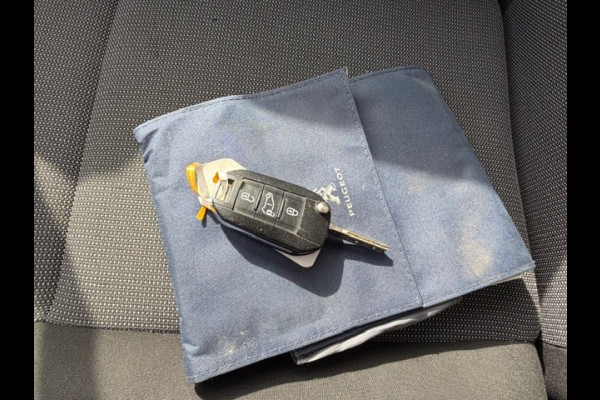 Peugeot Partner 1.6 BlueHDI Pro AIRCO I TREKHAAK I LAGE KILOMETERS I RONDOM KLEINE DEUKJES/KRASJES