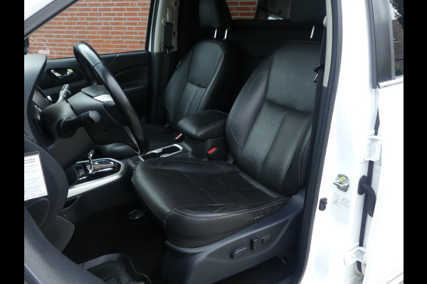 Nissan Navara 2.3 dCi Tekna 190PK 4WD 3500KG Trekgewicht Camera/PDC/Navigatie