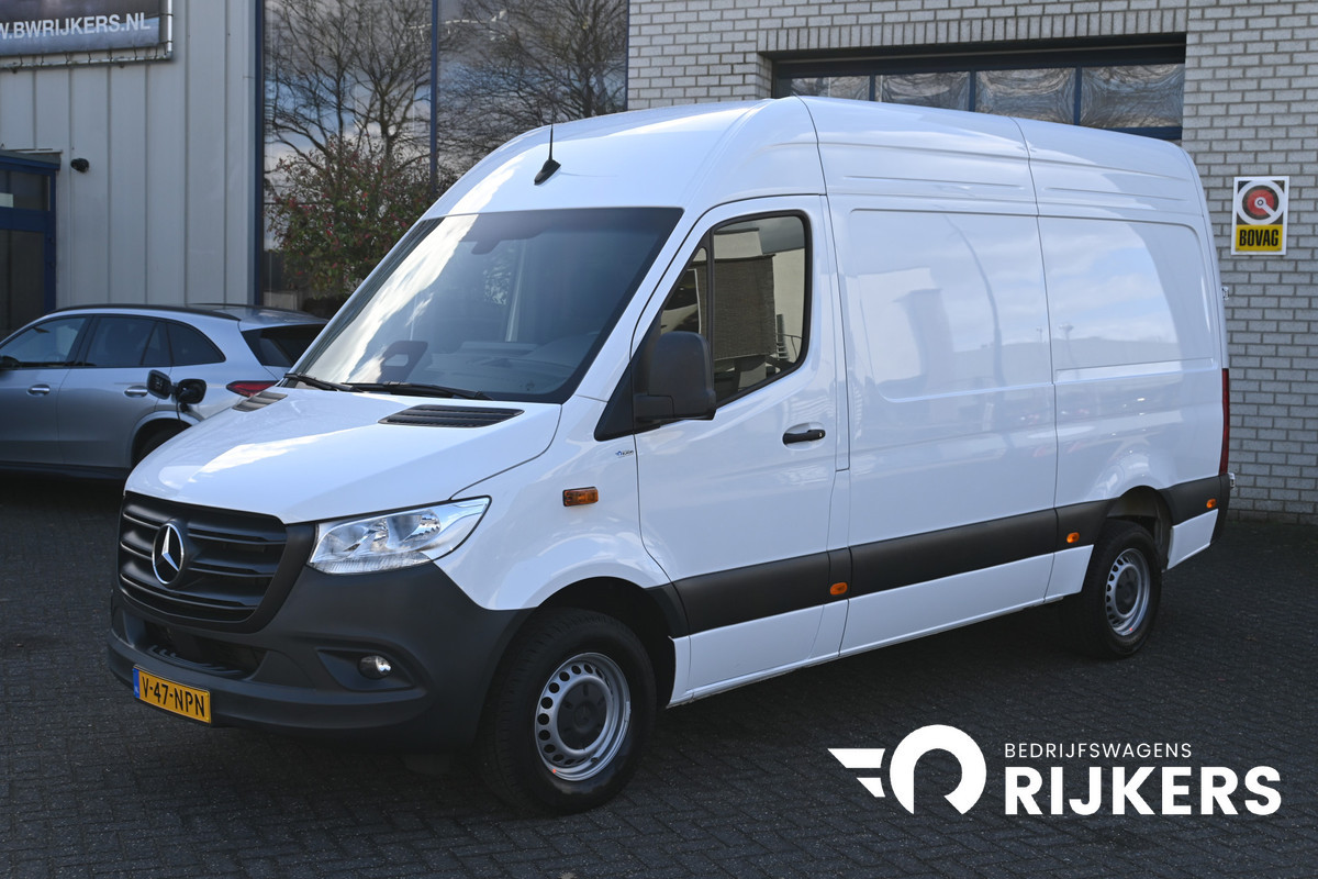 Mercedes-Benz Sprinter 317 CDI L2H2 Pro Geveerde stoel, Navigatie met camera