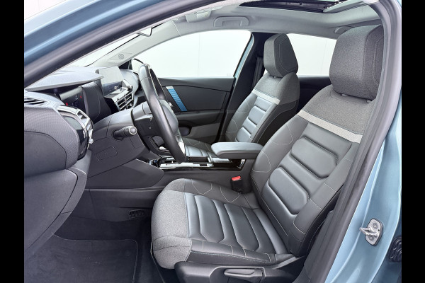 Citroën Ë-C4 50kWh SOH 100% Panorama-Schuifdak Stoel+Stuurverwarming Head-Up Display Adap.Cruise 360°Camera Apple Carplay Android Auto Navi E Keyless Lmv Led Isofix DAB Lane Assist Voorruitverwarming Regen-Lichtsensor Dodehoek detector Bluetooth Rijstrooksensor