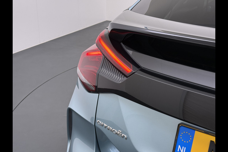 Citroën Ë-C4 50kWh SOH 100% Panorama-Schuifdak Stoel+Stuurverwarming Head-Up Display Adap.Cruise 360°Camera Apple Carplay Android Auto Navi E Keyless Lmv Led Isofix DAB Lane Assist Voorruitverwarming Regen-Lichtsensor Dodehoek detector Bluetooth Rijstrooksensor
