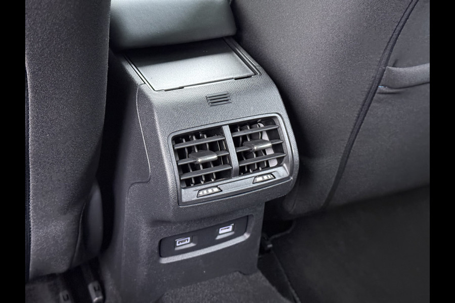 Citroën Ë-C4 50kWh SOH 100% Panorama-Schuifdak Stoel+Stuurverwarming Head-Up Display Adap.Cruise 360°Camera Apple Carplay Android Auto Navi E Keyless Lmv Led Isofix DAB Lane Assist Voorruitverwarming Regen-Lichtsensor Dodehoek detector Bluetooth Rijstrooksensor