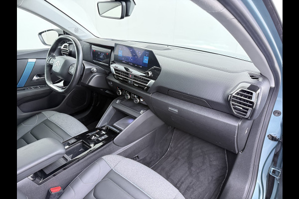 Citroën Ë-C4 50kWh SOH 100% Panorama-Schuifdak Stoel+Stuurverwarming Head-Up Display Adap.Cruise 360°Camera Apple Carplay Android Auto Navi E Keyless Lmv Led Isofix DAB Lane Assist Voorruitverwarming Regen-Lichtsensor Dodehoek detector Bluetooth Rijstrooksensor
