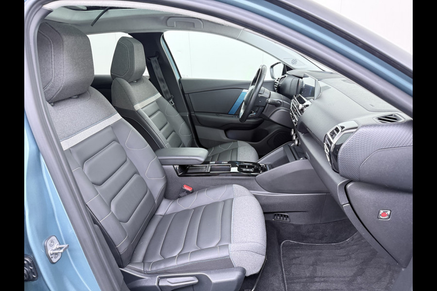 Citroën Ë-C4 50kWh SOH 100% Panorama-Schuifdak Stoel+Stuurverwarming Head-Up Display Adap.Cruise 360°Camera Apple Carplay Android Auto Navi E Keyless Lmv Led Isofix DAB Lane Assist Voorruitverwarming Regen-Lichtsensor Dodehoek detector Bluetooth Rijstrooksensor