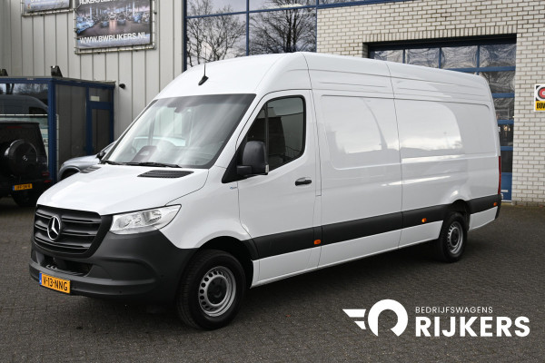 Mercedes-Benz Sprinter 317 CDI L3H2 Pro MBUX met parkeer pakket, 270 graden deuren, Etc.