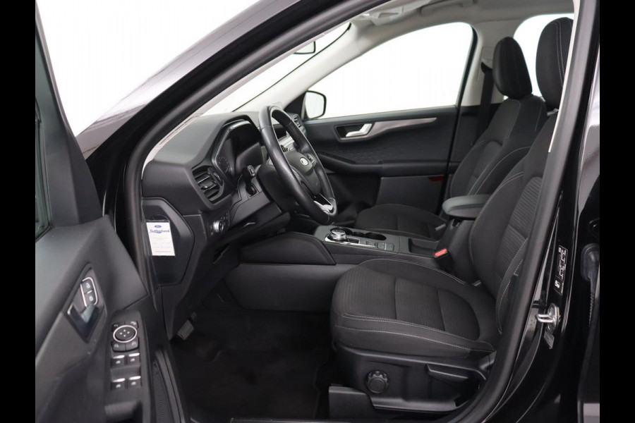 Ford Kuga 2.5 PHEV Titanium | SOH 91,5% | Trekhaak | Stoelverwarming | Adaptive cruise | Camera | Caplay | Navigatie | Dodehoek detectie | Keyless | Digital Cockpit | Achterbankverwarming | Plug In