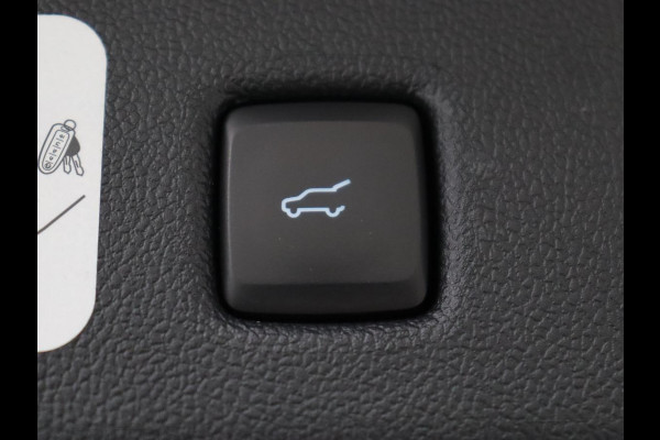 Ford Kuga 2.5 PHEV Titanium | SOH 91,5% | Trekhaak | Stoelverwarming | Adaptive cruise | Camera | Caplay | Navigatie | Dodehoek detectie | Keyless | Digital Cockpit | Achterbankverwarming | Plug In