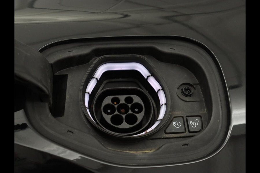 Ford Kuga 2.5 PHEV Titanium | SOH 91,5% | Trekhaak | Stoelverwarming | Adaptive cruise | Camera | Caplay | Navigatie | Dodehoek detectie | Keyless | Digital Cockpit | Achterbankverwarming | Plug In