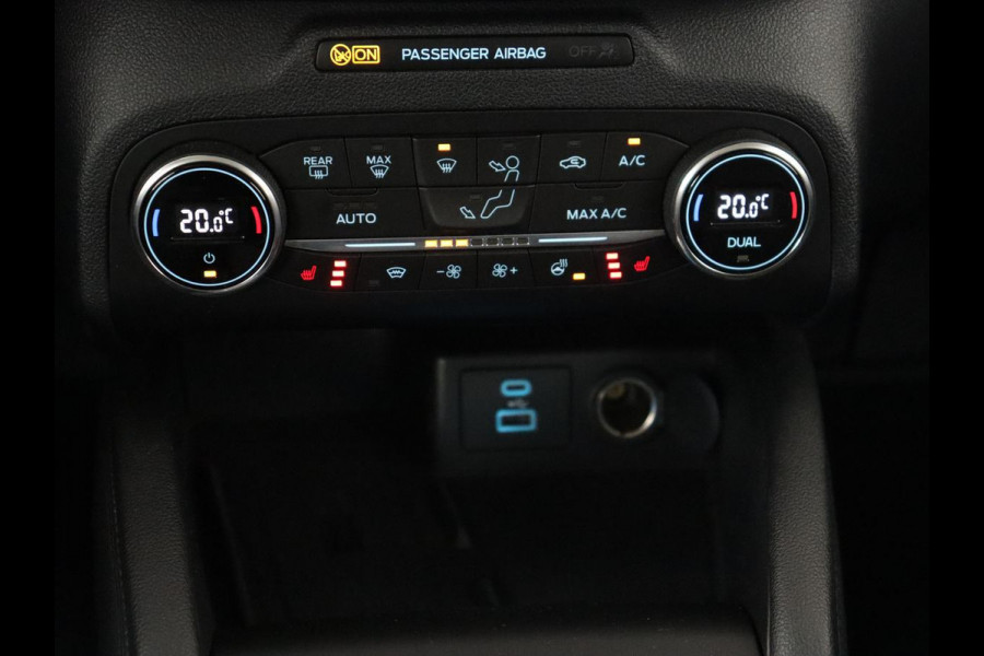 Ford Kuga 2.5 PHEV Titanium | SOH 91,5% | Trekhaak | Stoelverwarming | Adaptive cruise | Camera | Caplay | Navigatie | Dodehoek detectie | Keyless | Digital Cockpit | Achterbankverwarming | Plug In