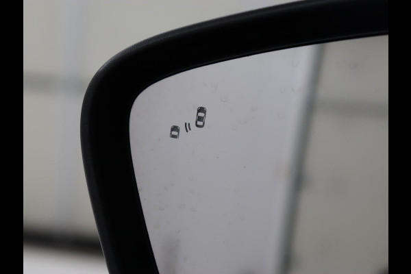 Ford Kuga 2.5 PHEV Titanium | SOH 91,5% | Trekhaak | Stoelverwarming | Adaptive cruise | Camera | Caplay | Navigatie | Dodehoek detectie | Keyless | Digital Cockpit | Achterbankverwarming | Plug In