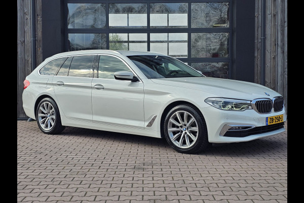 BMW 5 Serie Touring 520i High Executive Edition | Automaat | LED | Trekhaak | Parkeerhulp | Camera | Navi | Leder | Stoelverwarming |