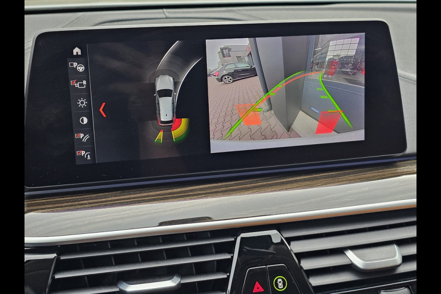 BMW 5 Serie Touring 520i High Executive Edition | Automaat | LED | Trekhaak | Parkeerhulp | Camera | Navi | Leder | Stoelverwarming |