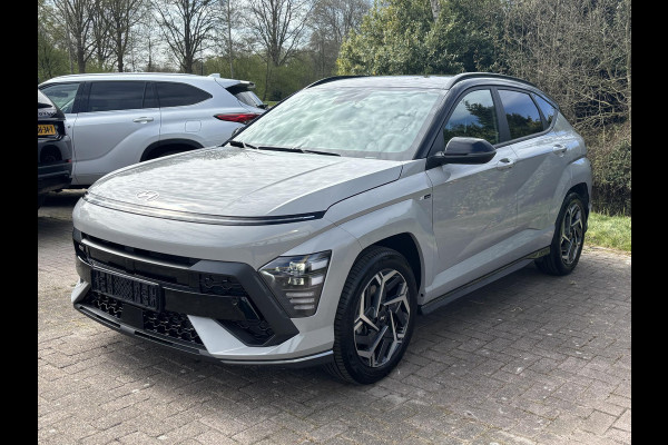 Hyundai Kona 1.6 T-GDI N Line 199pk versie! | Uniek in NL | Stoelverwarming | Adaptive Cruise Control | Elektrsich verstelbare stoelen | Dealer odnerhou