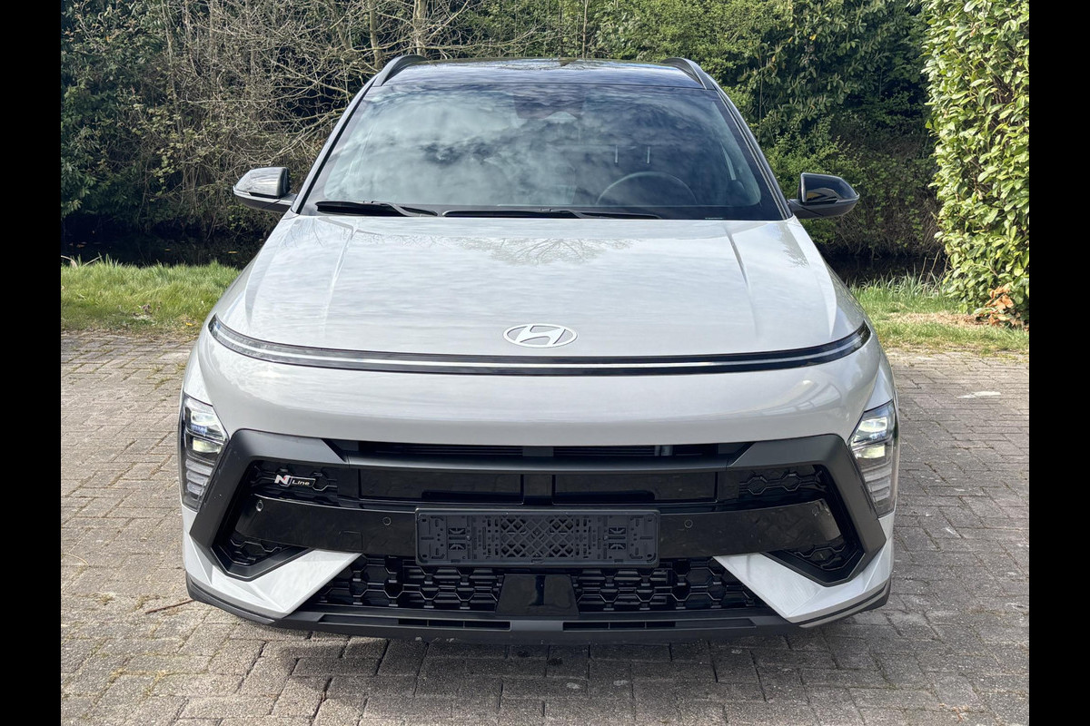 Hyundai Kona 1.6 T-GDI N Line 199pk versie! | Uniek in NL | Stoelverwarming | Adaptive Cruise Control | Elektrsich verstelbare stoelen | Dealer odnerhou