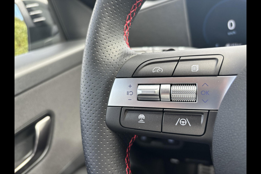 Hyundai Kona 1.6 T-GDI N Line 199pk versie! | Uniek in NL | Stoelverwarming | Adaptive Cruise Control | Elektrsich verstelbare stoelen | Dealer odnerhou